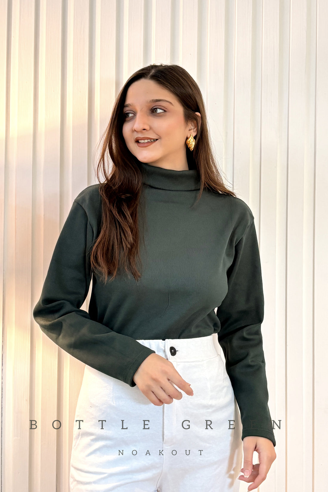 | TURTLE NECK SWEATER |