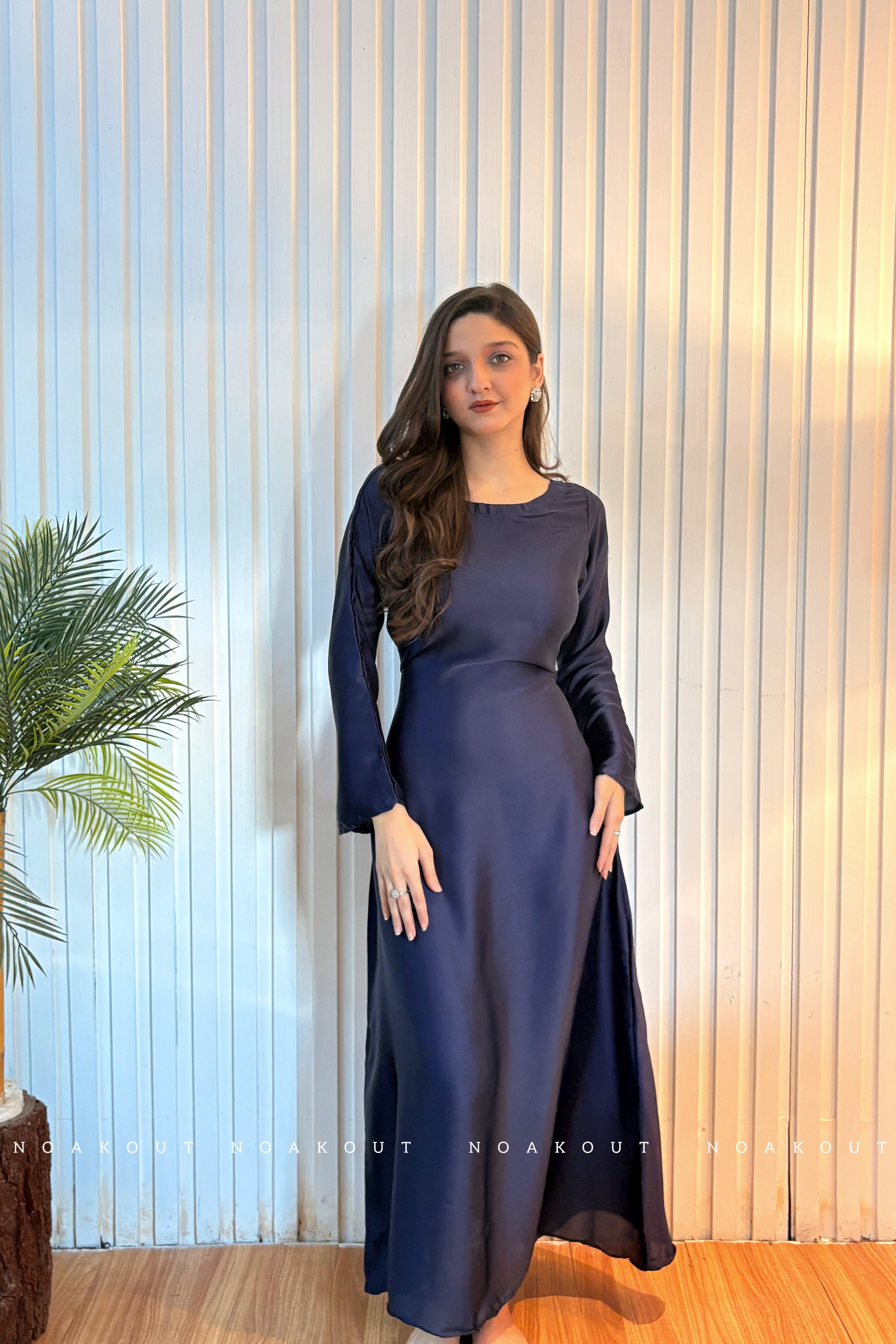 { ELEGANT SILK GOWN }