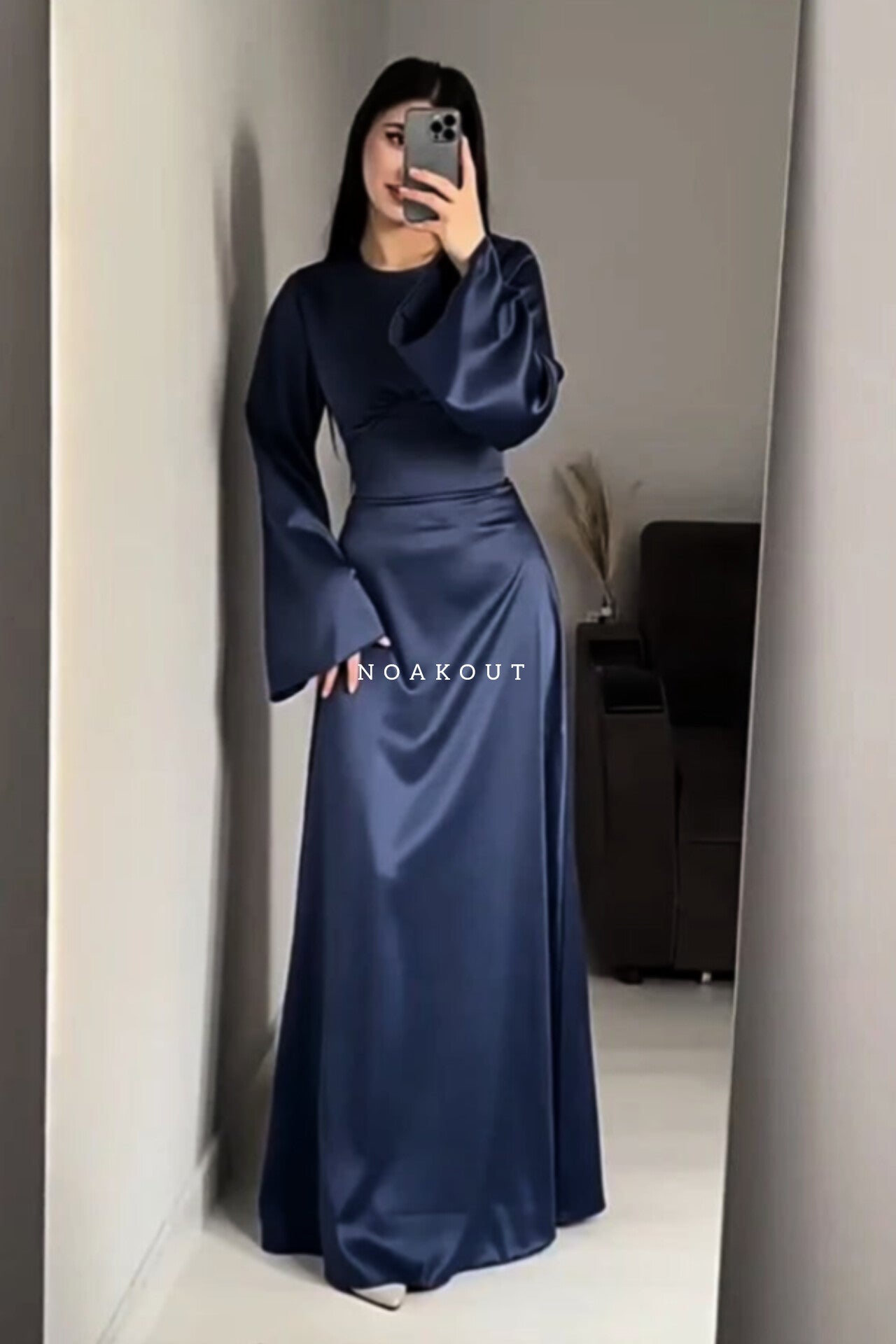 { ELEGANT SILK GOWN }