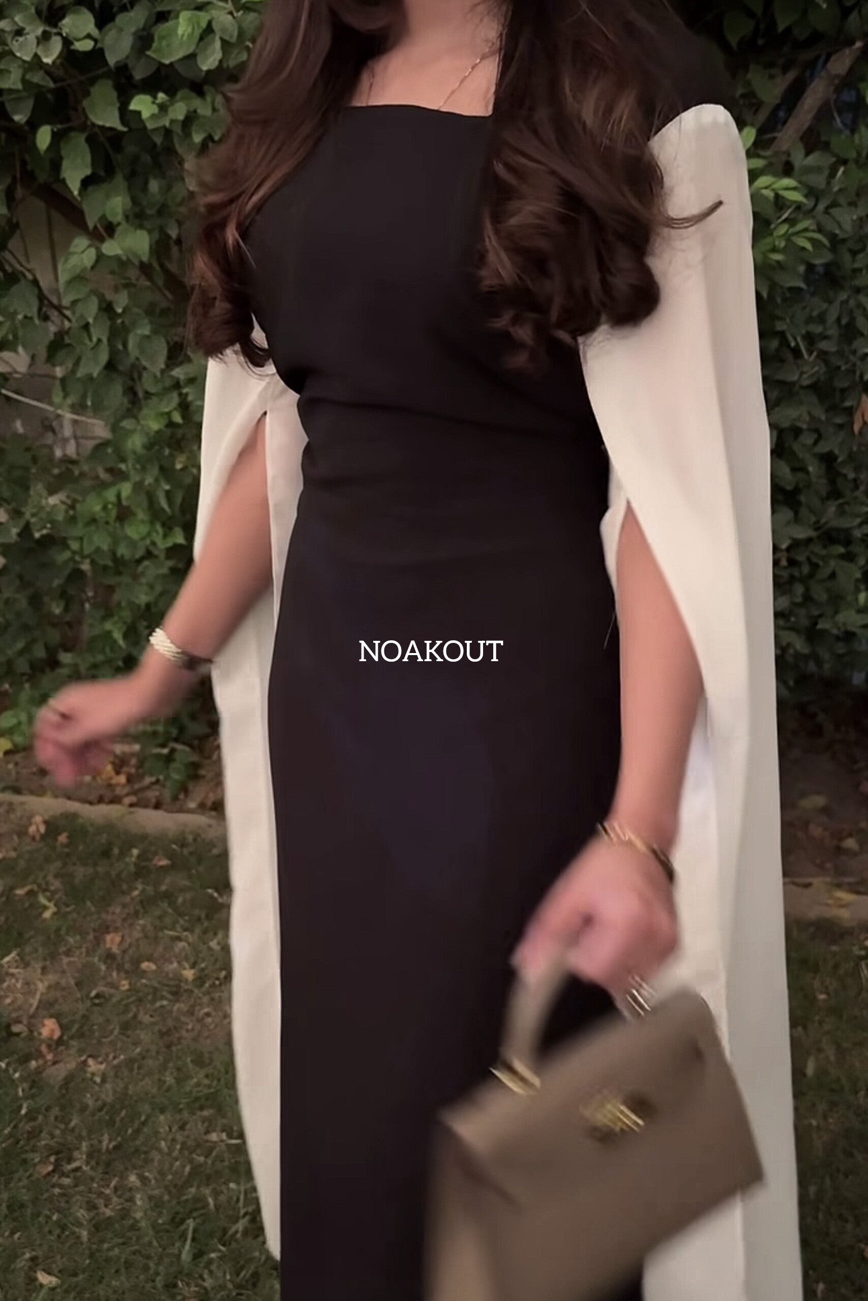 |STATEMENT SLEEVES DRESS|