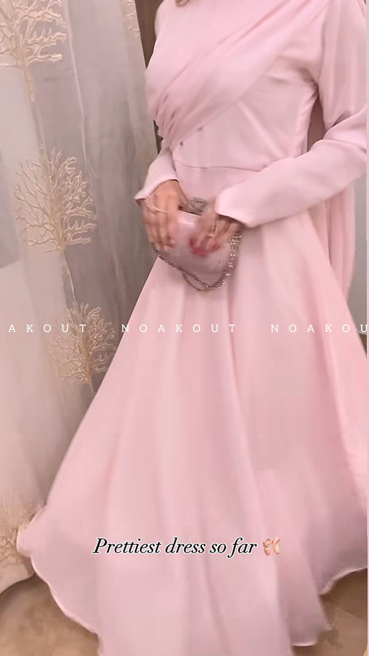 { ELARA CRYSTAL MAXI }