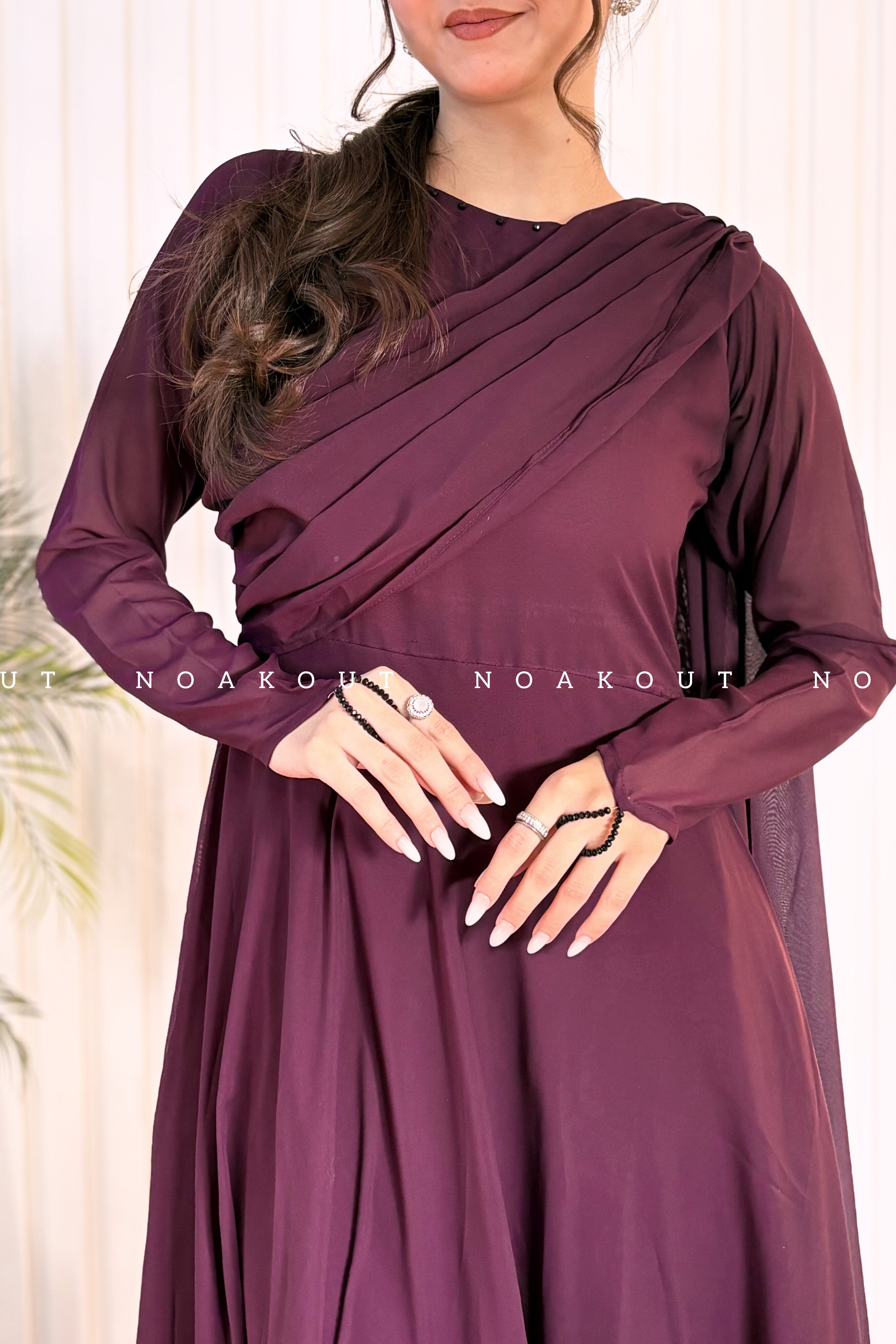 { ELARA CRYSTAL MAXI }