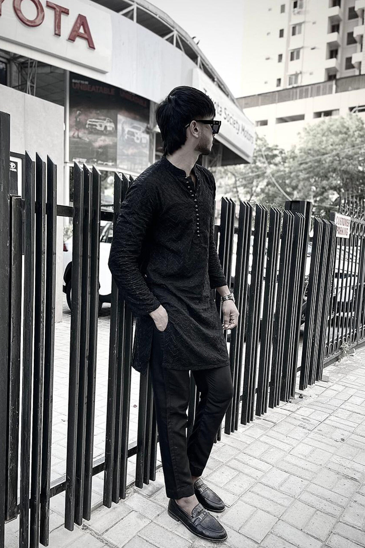 | BLACK CHICKEN KAARI KURTA PAJAMA|